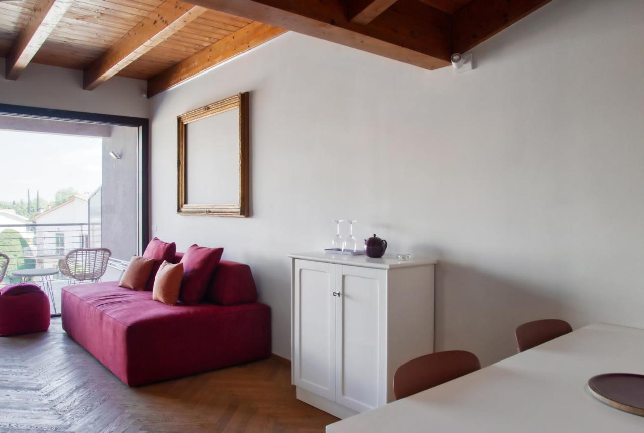 Residenza Puoti Apartment เปสเคียรา เดล การ์ดา ภายนอก รูปภาพ