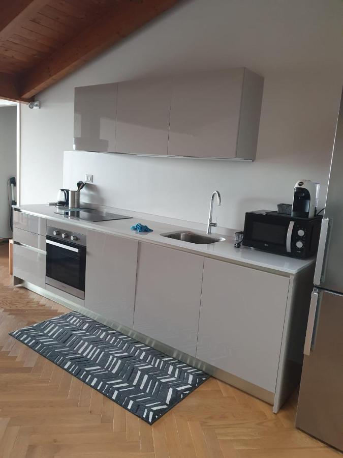 Residenza Puoti Apartment เปสเคียรา เดล การ์ดา ภายนอก รูปภาพ